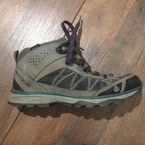 Vasque Hiking Boots 🥾